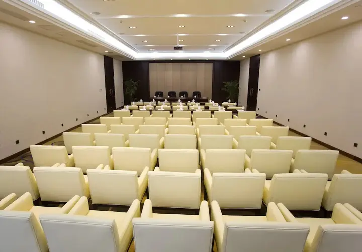 Хуаншань: Media Tourism And Business