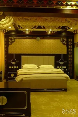 Шангри-Ла: Zhaxidele Hotel