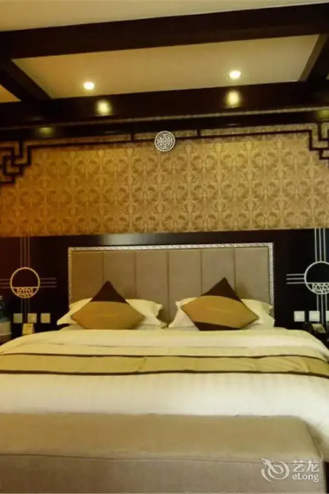 Шангри-Ла: Zhaxidele Hotel