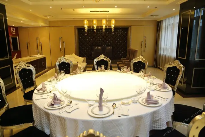 Далянь: Faguo Hotel