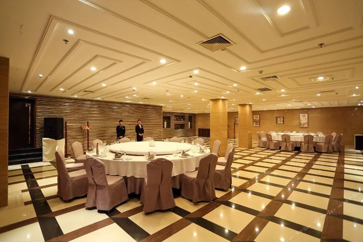 Далянь: Faguo Hotel