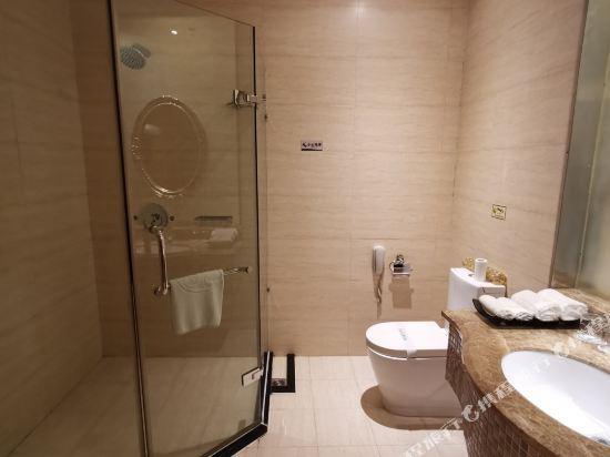 Далянь: Faguo Hotel