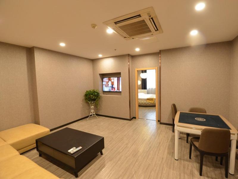 Хуайань: GreenTree Inn Huai'an East Jiankang Road Hotel