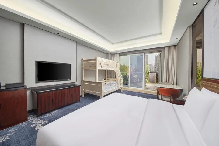 Лешан: HUALUXE Leshan by IHG
