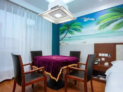 Чанчунь: Qianbaidu Hotel (Changchun Jida South School Store)