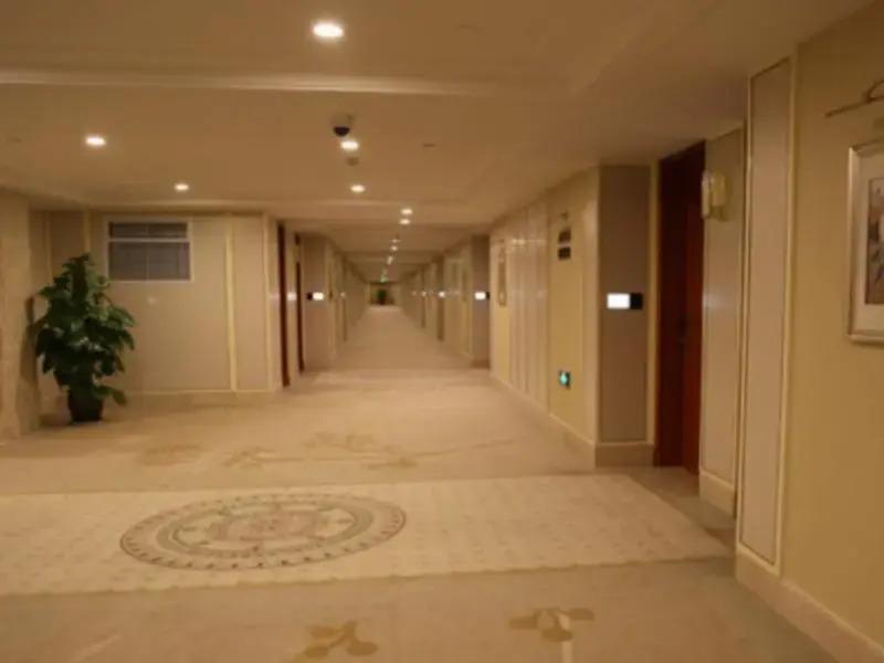 Ляньюньган: Lianyungang Hua Guo Mountain International Hotel