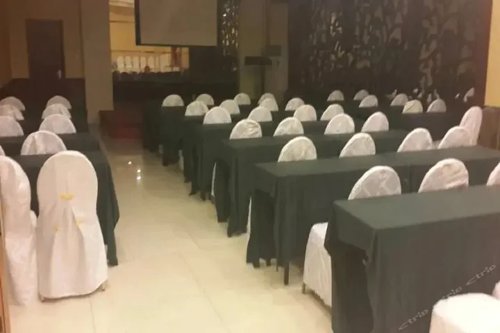 Харбин: Shenglong Business Hotel