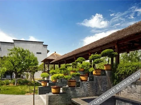 Лоян: Yishuiwan Hotel