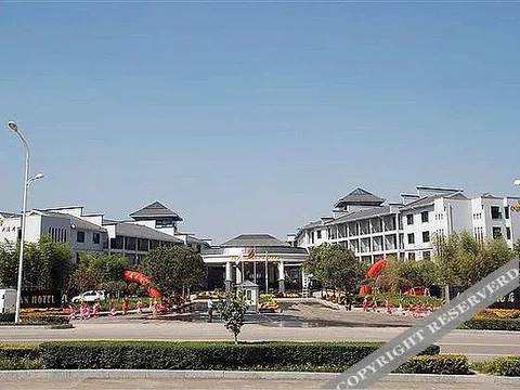 Лоян: Yishuiwan Hotel