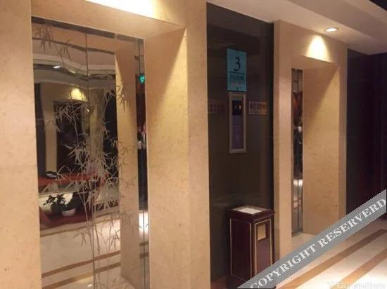 Лоян: Yishuiwan Hotel