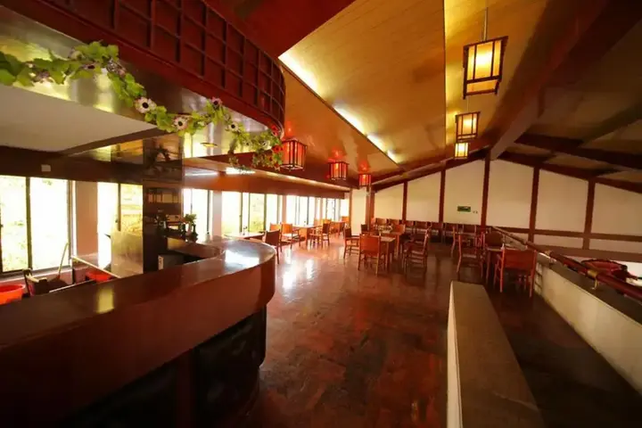 Чжанцзяцзе: Pipaxi Hunan Zhangjiajie