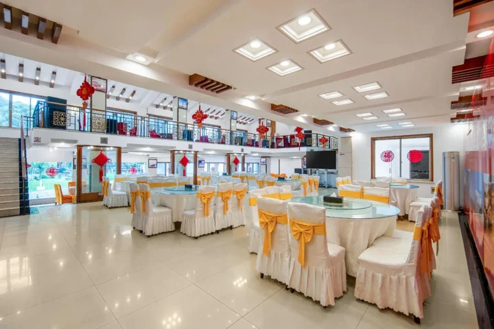 Чжанцзяцзе: Pipaxi Hunan Zhangjiajie