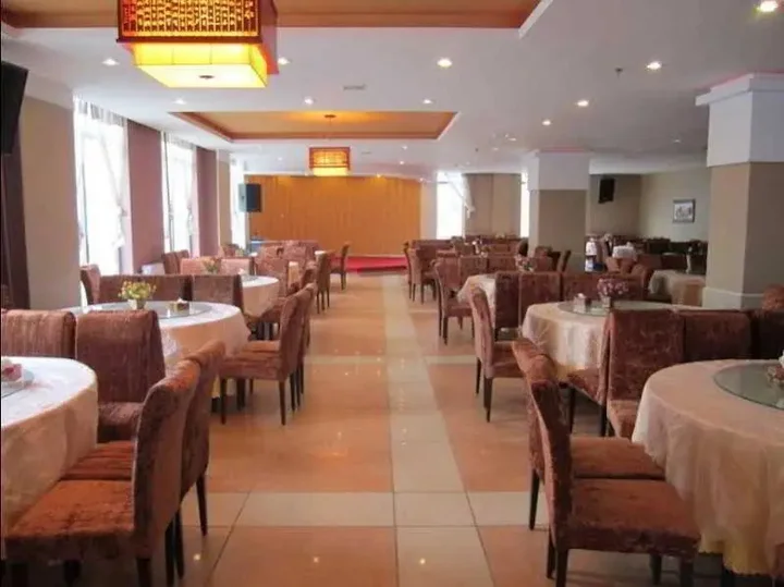 Дацин: Jinjiang Inn