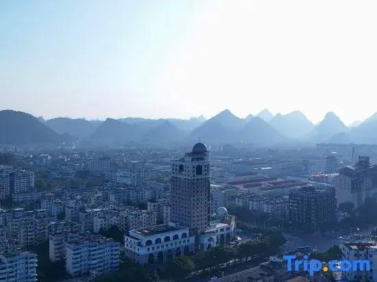 Гуйлинь: Golden Dragon Airlines Grand Hotel