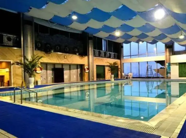 Нанкин: Suning Universal Hotel