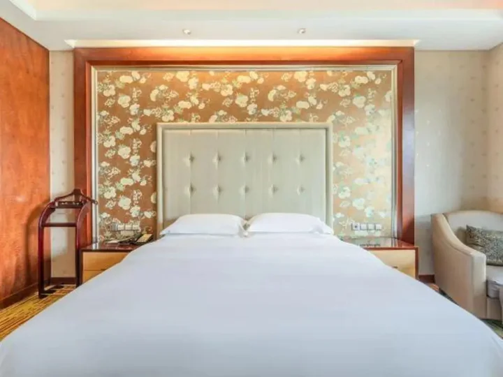 Чунцин: River & Holiday Hotel