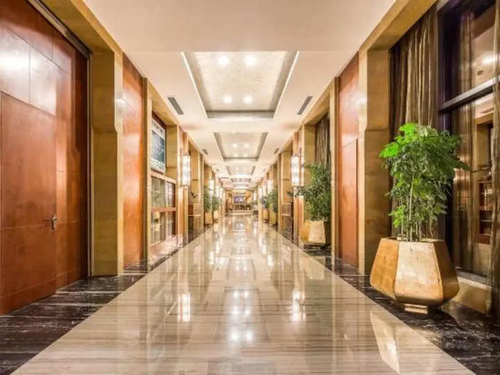 Чунцин: River & Holiday Hotel
