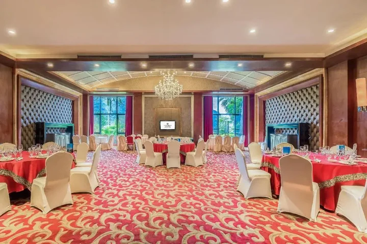 Чунцин: River & Holiday Hotel
