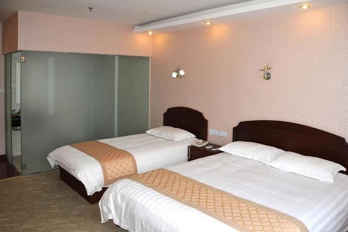 Home Inn Huaxuan Collection Hotel (Nanchang Railway Station) — фото 1