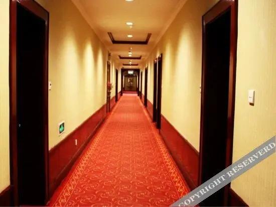 Синин: Xining Small Bridge Hotel
