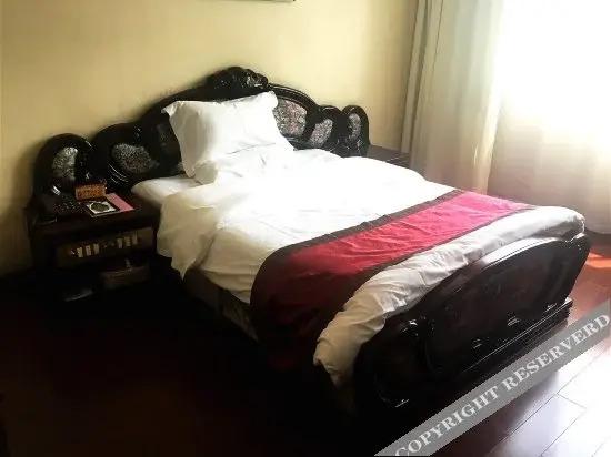 Синин: Xining Small Bridge Hotel