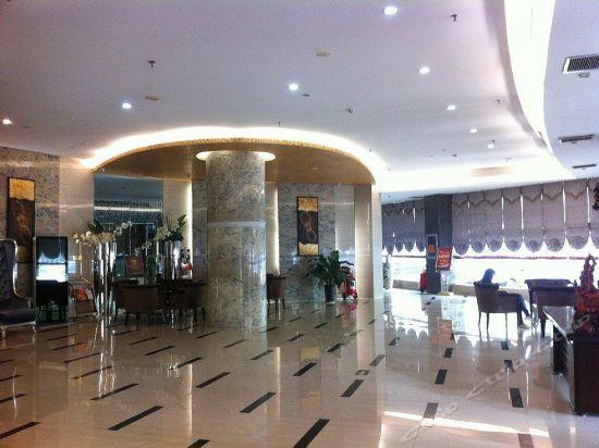 Пуян: Kaizhou International Club