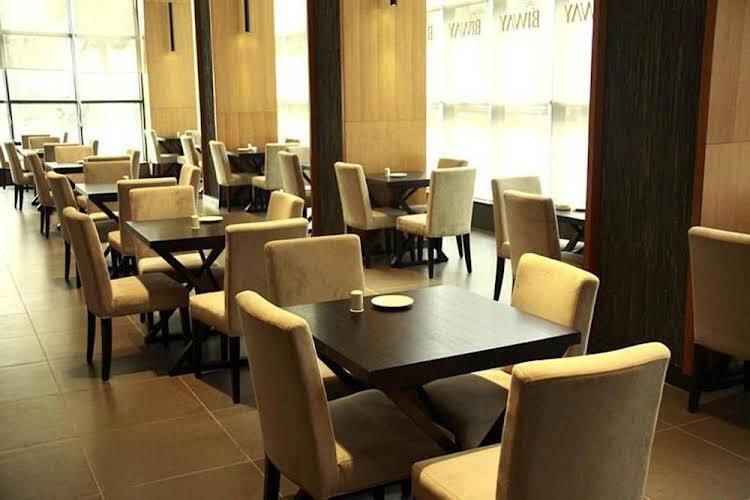 Чжанцзяцзе: Friend Hui Hotel (Zhangjiajie Railway Station)