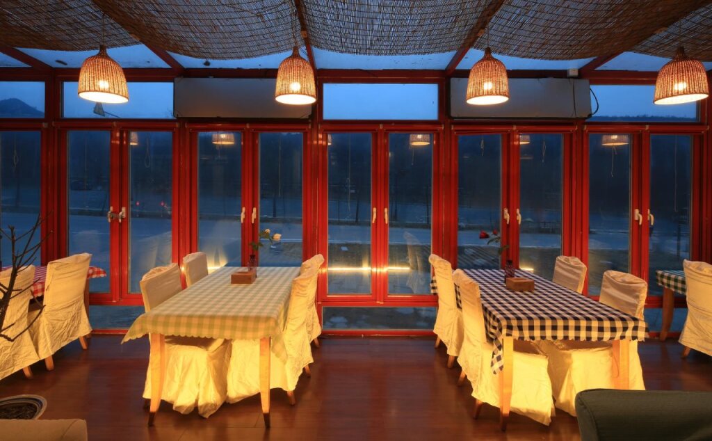Пекин: The Great Wall Courtyard Hostel