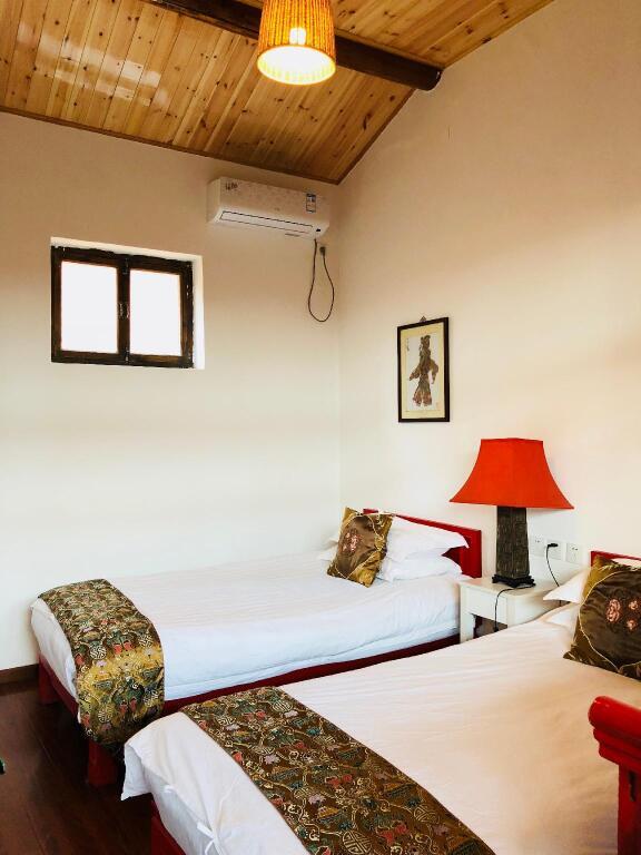 Пекин: The Great Wall Courtyard Hostel