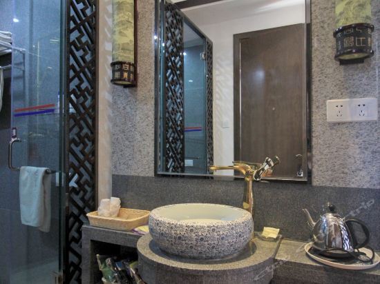 Шаогуань: Hot Spring Resort Hotel