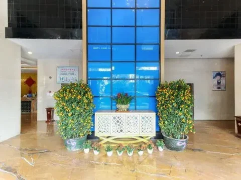 Наньчан: Hujing Business Hotel