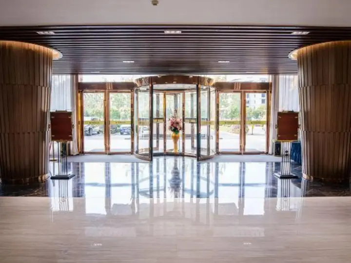 Пинсян: Ronggang International Hotel