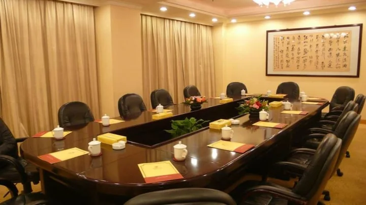 Йиян: Yiyang Huatian Hotel