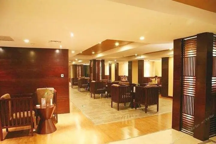 Йиян: Yiyang Huatian Hotel
