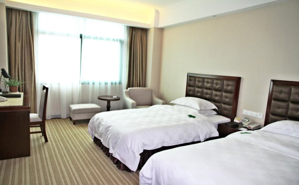 Йиян: Yiyang Huatian Hotel