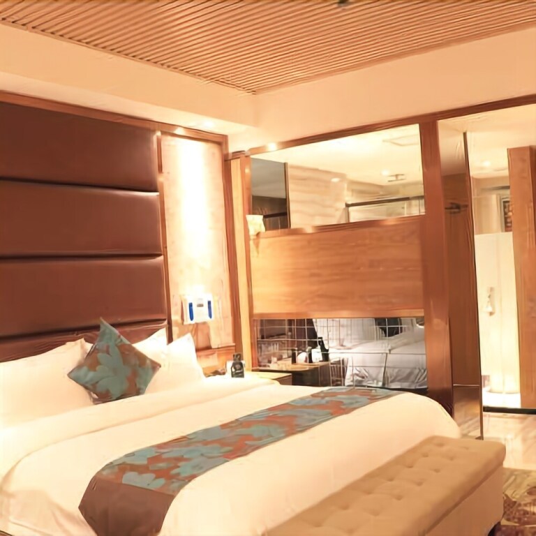 Хунъюань: Liwan Hot Spring Resort