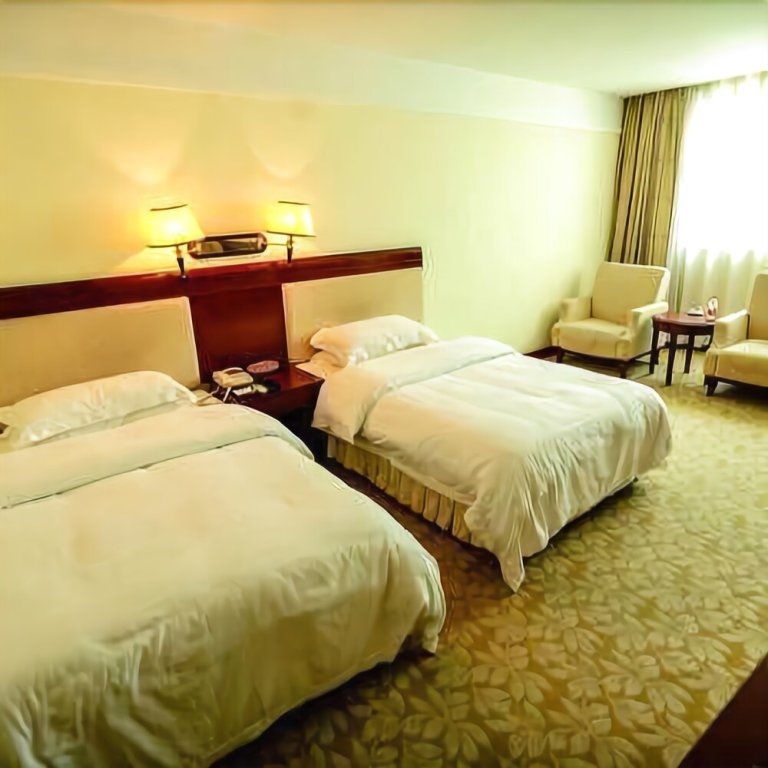Хейан: Holiday Hotel