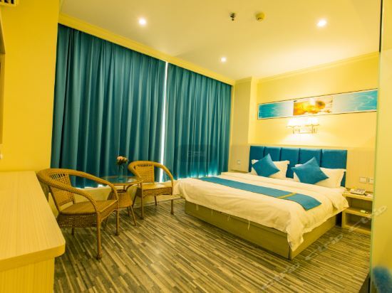 Бэйхай: Super 8 Hotel Beihai Bei Bu Wan Square