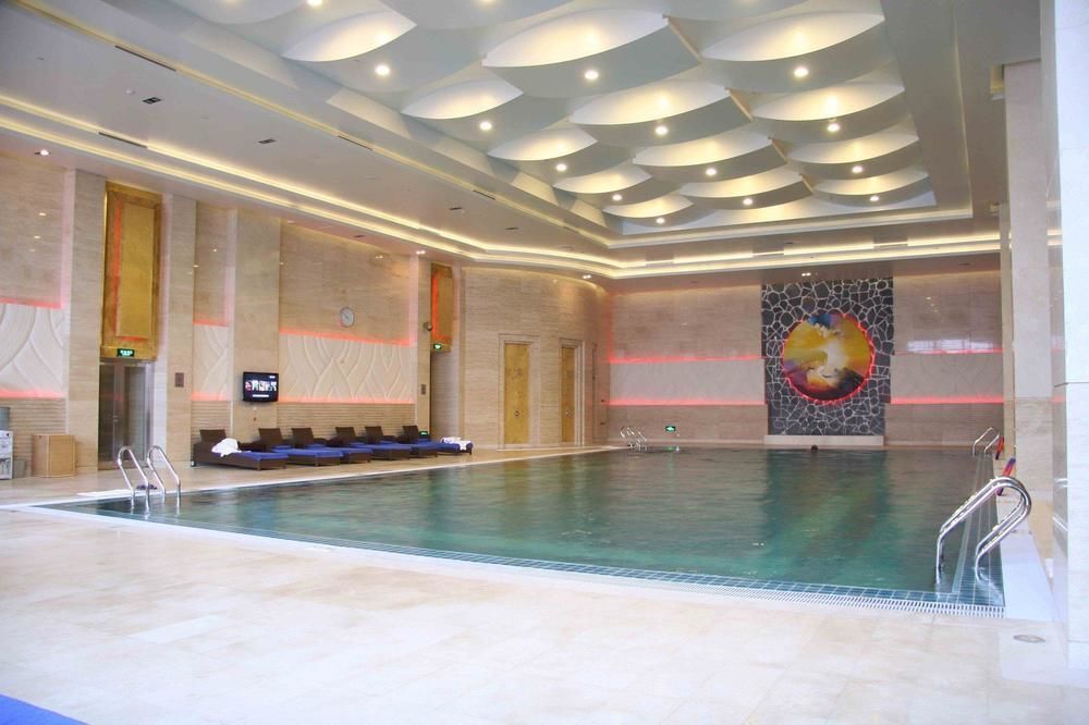 Даньдун: Crowne Plaza Hotel Dandong