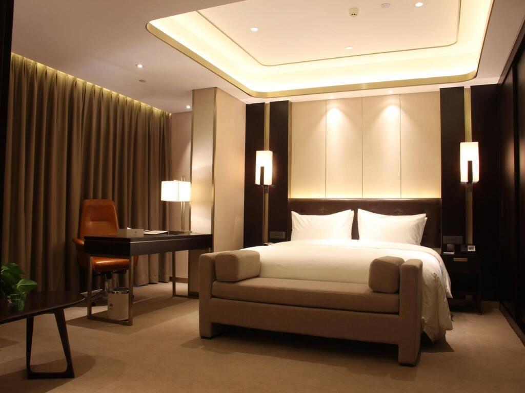 Наньнин: Imperial Dragon Bay Purejoy Hotel