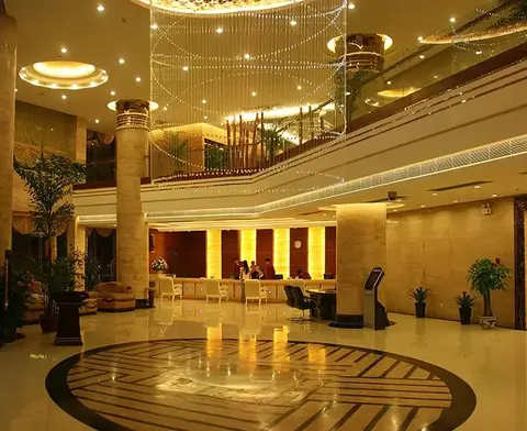 Наньнин: Century Junyue Hotel