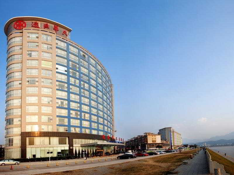 Чжанцзяцзе: Yichen International Hotel