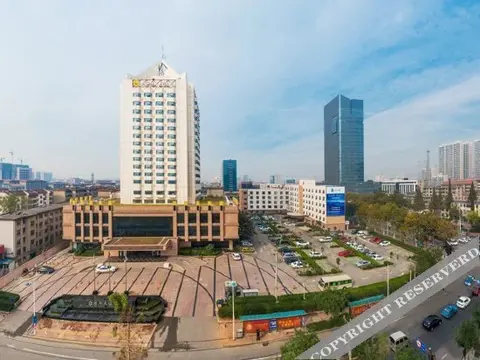 Линьи: Rong Hua International Hotel