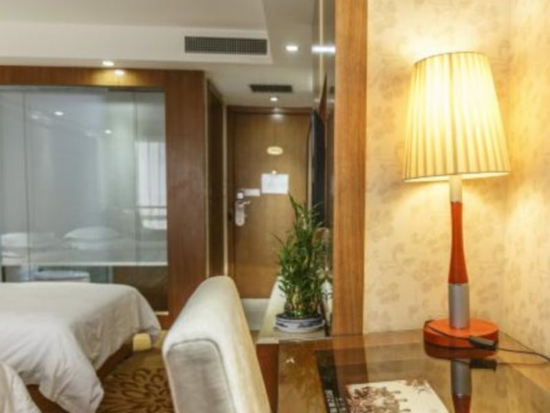 Лоян: LuoYang Peony Plaza Hotel
