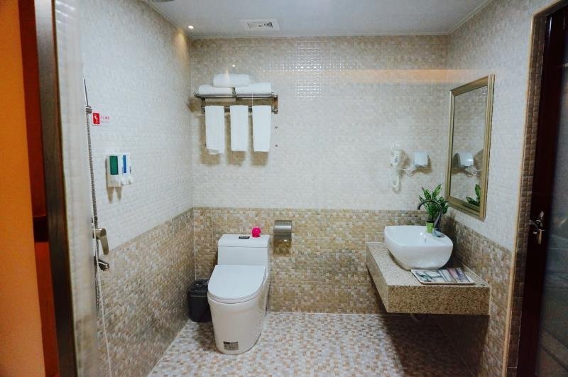 Гуанчжоу: Guangzhou Rongting Business Hotel