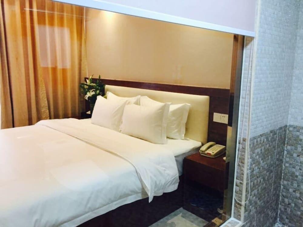 Гуанчжоу: Guangzhou Rongting Business Hotel