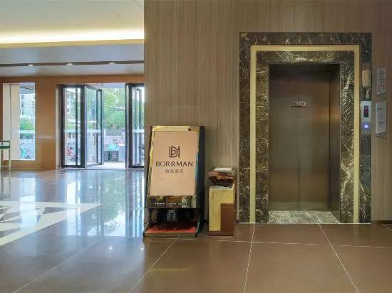 Хейан: Borrman Hotel