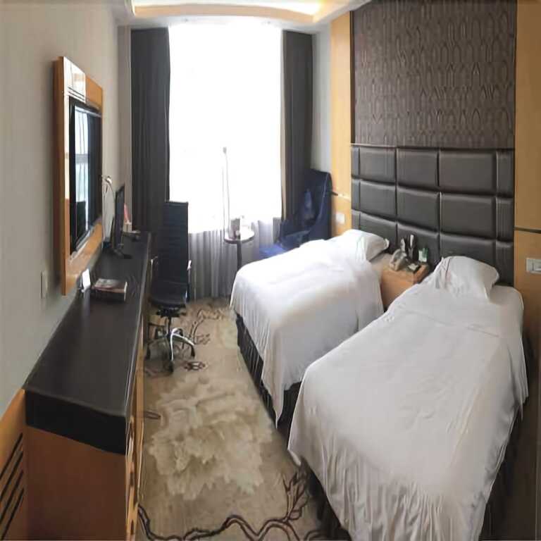 Йиян: Anhua Grand Hotel