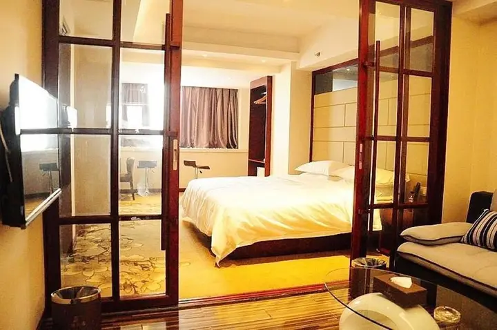 Чанша: Jiusheng Theme Hotel Changsha