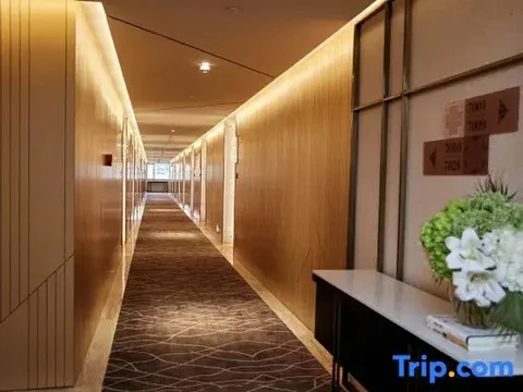 Синъи: Xing Yi Hai Yu Hotel